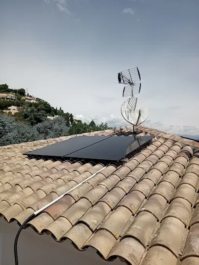 Image de Bioazur Habitat - Isolation et panneaux solaires