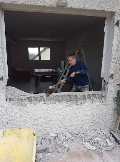 Image de Entreprise PETIT CRÉA'EST | Travaux Rénovation intérieure extérieur | Vente et pose de Portail et Clôture Nancy