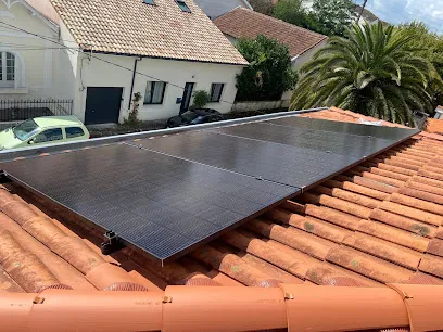 Image de Isoltoit Angoulême - Isolation Combles - Panneaux Photovoltaïques