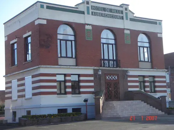 Ravalement Façade Isolant Entreprise isolation extérieure Auberchicourt