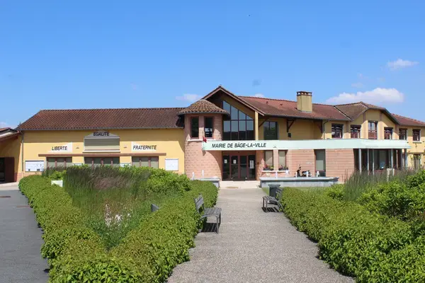 Ravalement Façade Isolant Entreprise isolation extérieure Bâgé-Dommartin