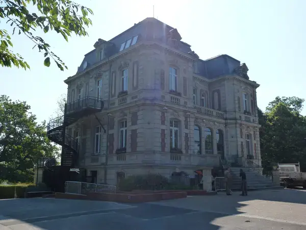 Ravalement Façade Isolant Entreprise isolation extérieure Beuvrages