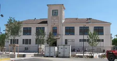 Ravalement Façade Isolant Entreprise isolation extérieure Décines-Charpieu