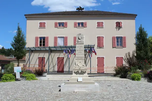 Ravalement Façade Isolant Entreprise isolation extérieure Montmerle-sur-Saône