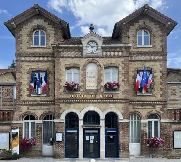 Ravalement Façade Isolant Entreprise isolation extérieure Noisiel