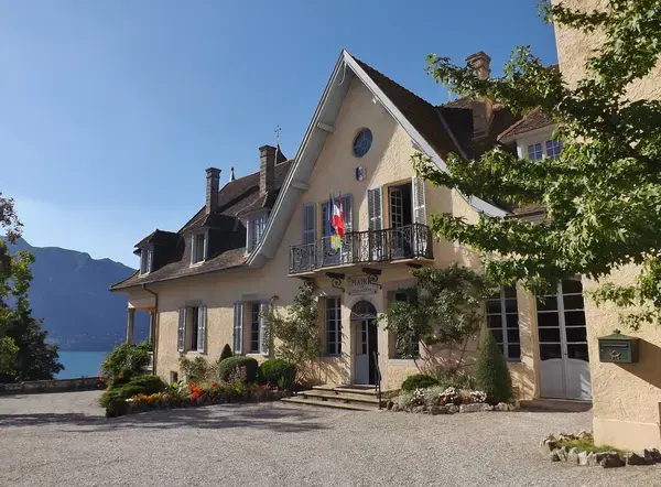 Ravalement Façade Isolant Entreprise isolation extérieure Tresserve